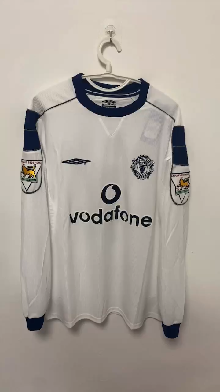 David Beckham Manchester United 99/00 Away Original Retro Jersey