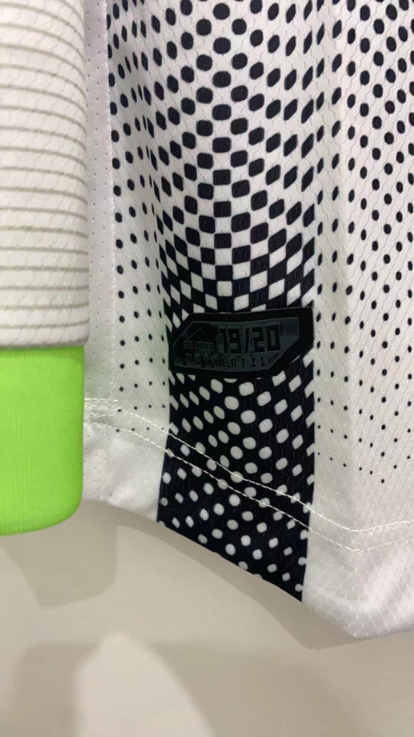 Cristiano Ronaldo CR7 Juventus 19/20 Limited Edition Long sleeve Retro Jersey