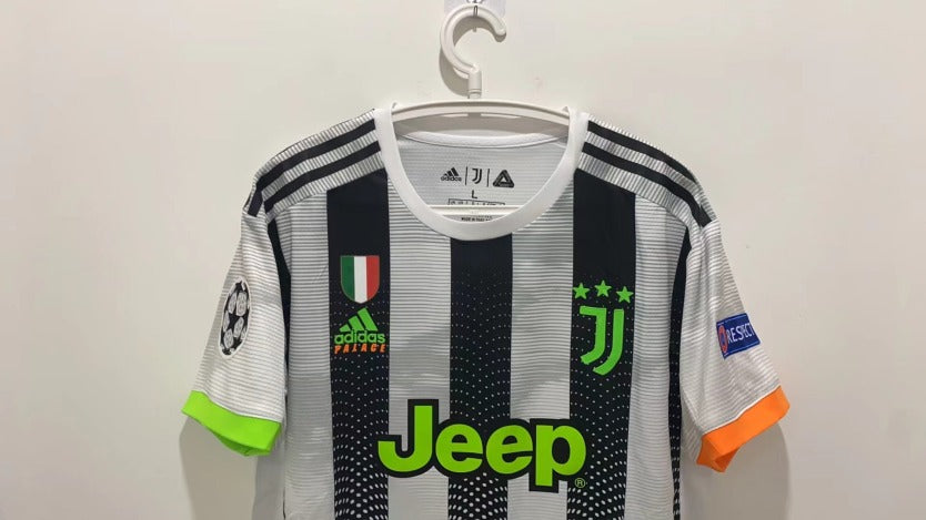 Cristiano Ronaldo CR7 Juventus 19/20 Limited Edition short sleeve Retro Jersey
