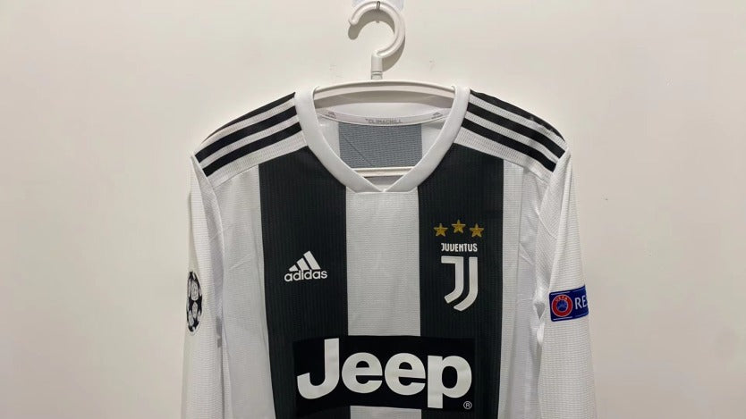 Cristiano Ronaldo CR7 Juventus 18/19 Home Long sleeve Retro Jersey