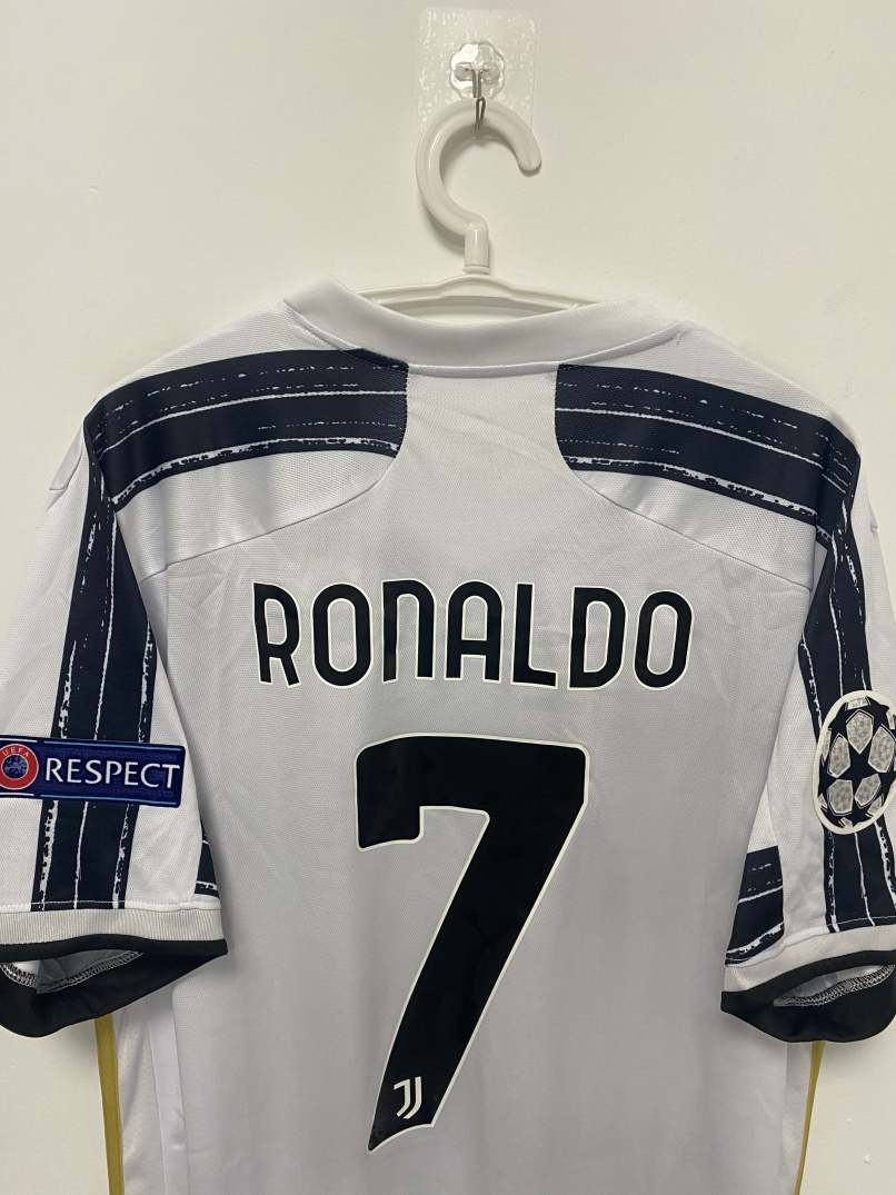 Cristiano Ronaldo CR7 Juventus 20/21 Home Original Retro Jersey