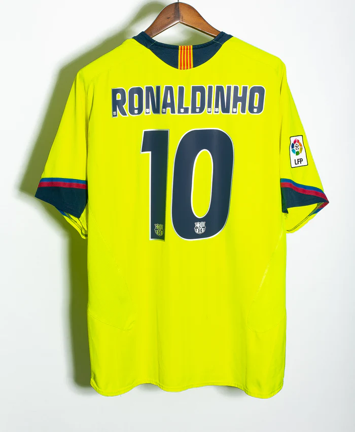 Ronaldinho Barcelona 05/06 Away Original Retro Jersey