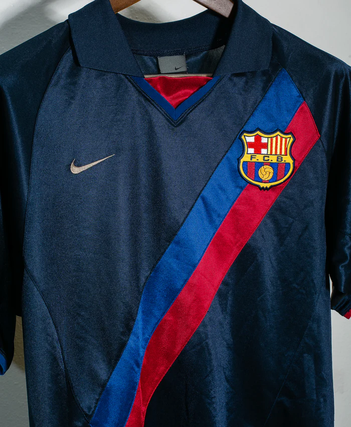 Ronaldinho Barcelona 03/04 Third Original Retro Jersey