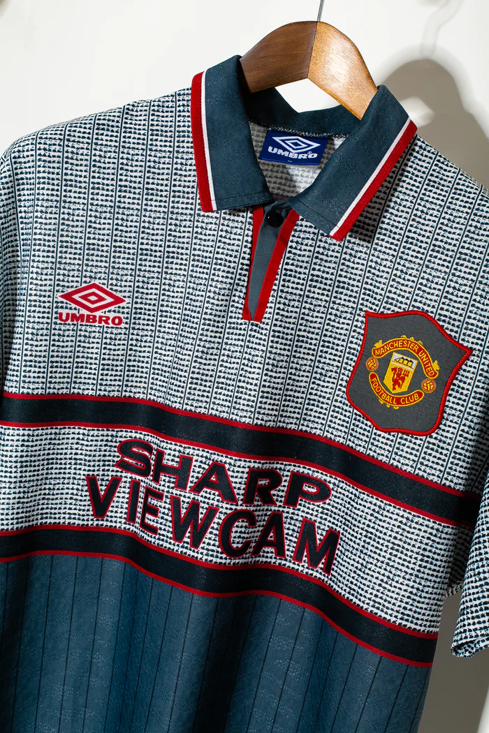 CANTONA Manchester United 1996 Away Original Retro Jersey