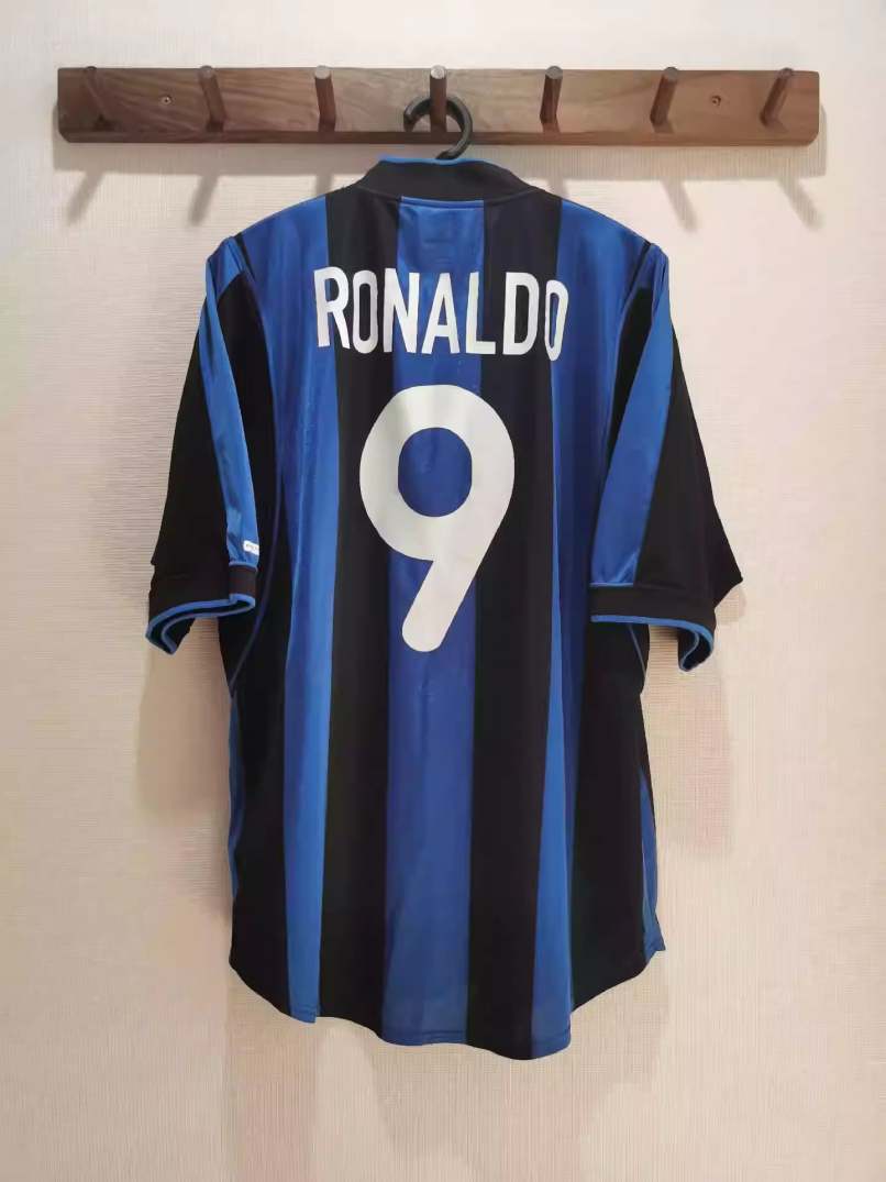Ronaldo Inter Milan 00/01 Home Original Retro Jersey