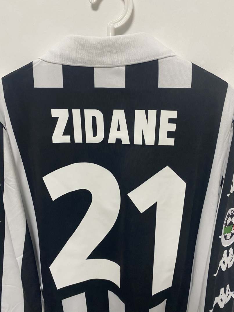Zidane Juventus 99/00 Home Original Retro Jersey