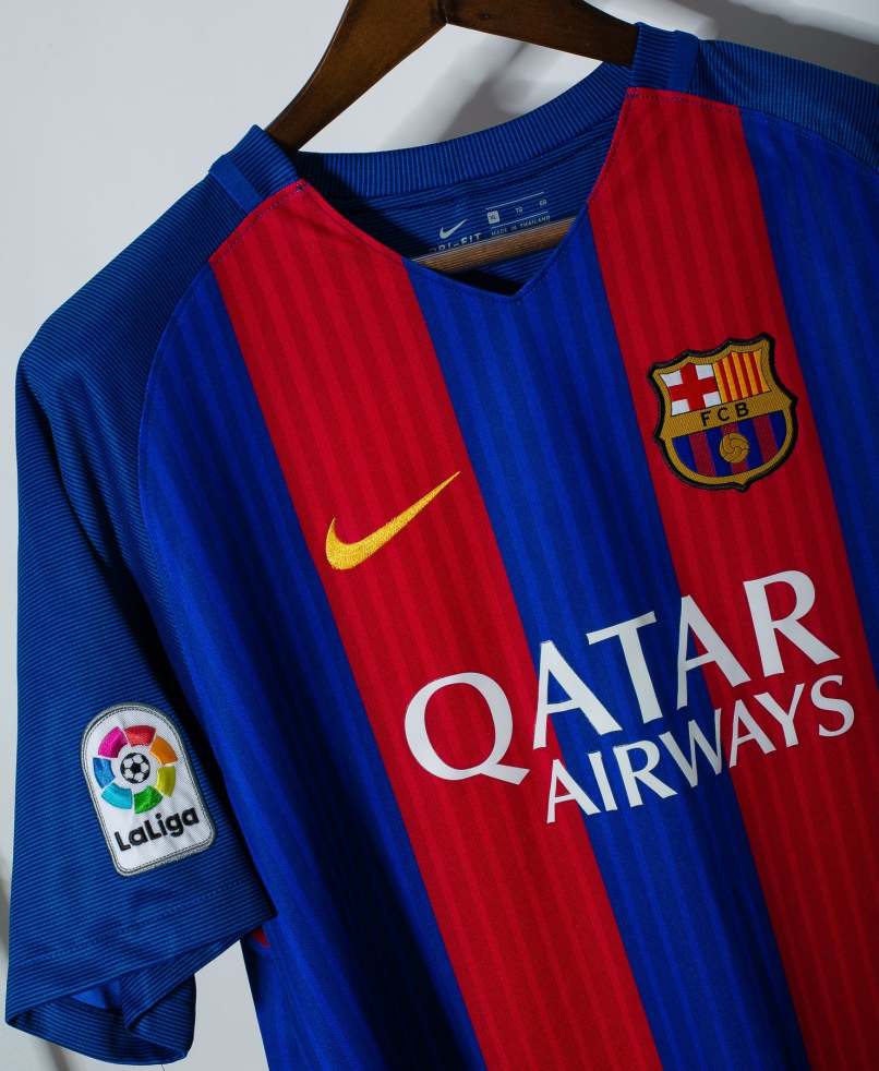 Luis Suarez Barcelona 16/17 Home Original Retro Jersey