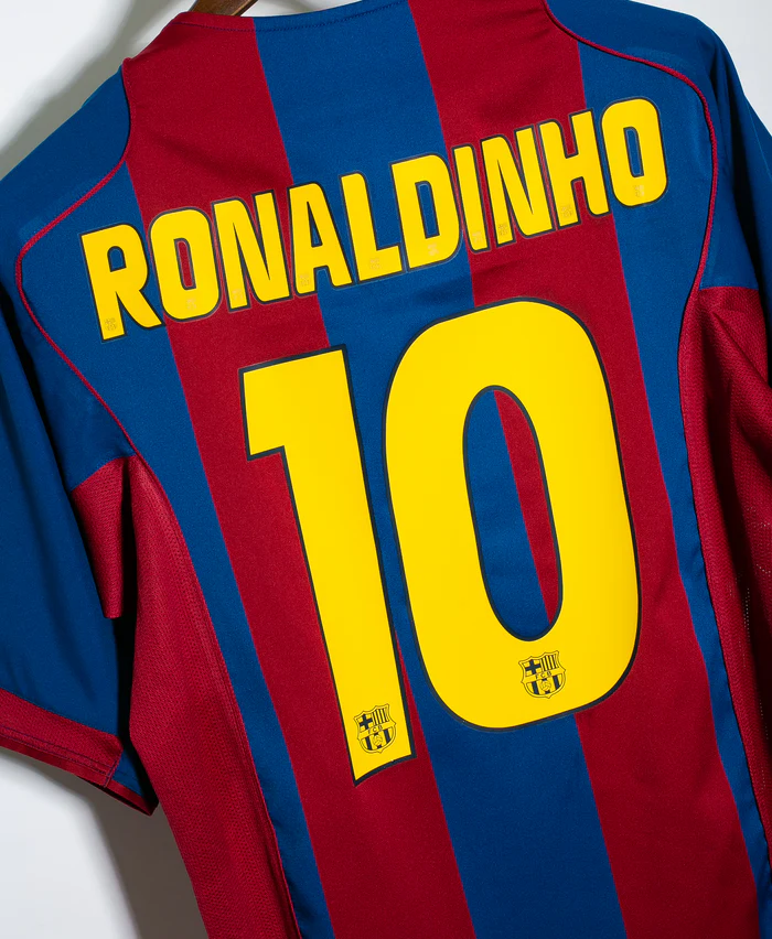 Ronaldinho Barcelona 04/05 Home Original Retro Jersey