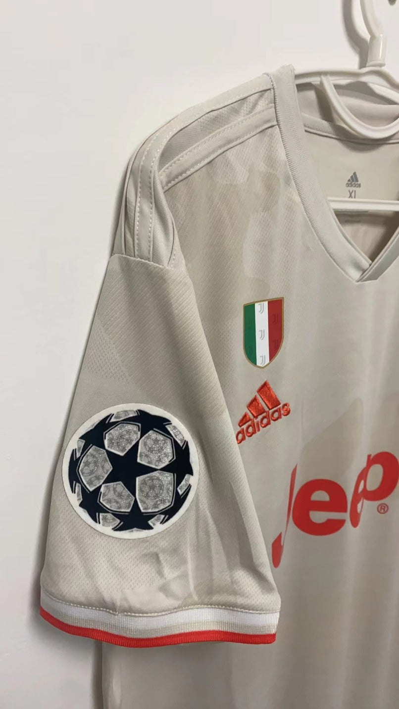 Cristiano Ronaldo CR7 Juventus 19/20 Fourth Original Retro Jersey