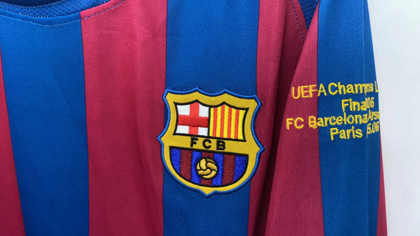 Ronaldinho Barcelona 06/06 Home Original Retro Jersey