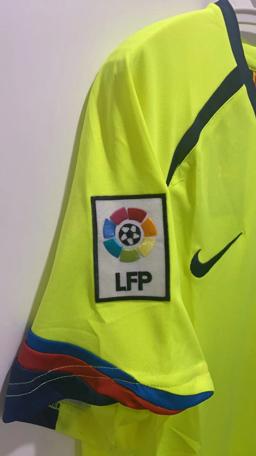 Ronaldinho Barcelona 05/06 Away Short sleeved Retro Jersey