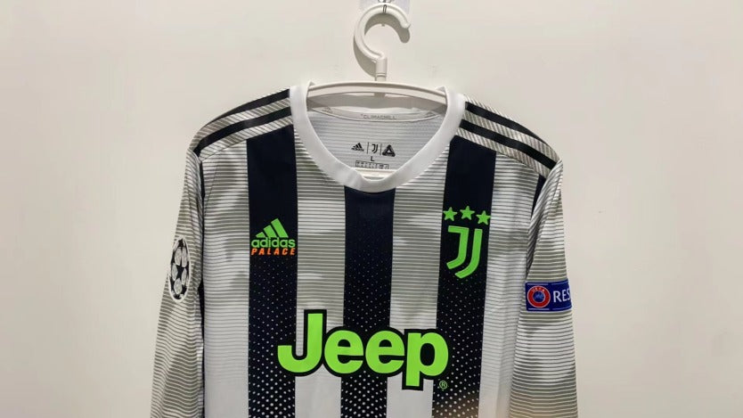 Cristiano Ronaldo CR7 Juventus 19/20 Limited Edition Long sleeve Retro Jersey