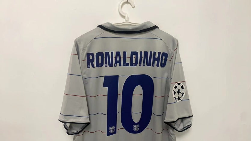 Ronaldinho Barcelona 03/04 Away Original Retro Jersey